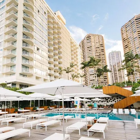 Hilton Vacation Club The Modern Honolulu Hotel
